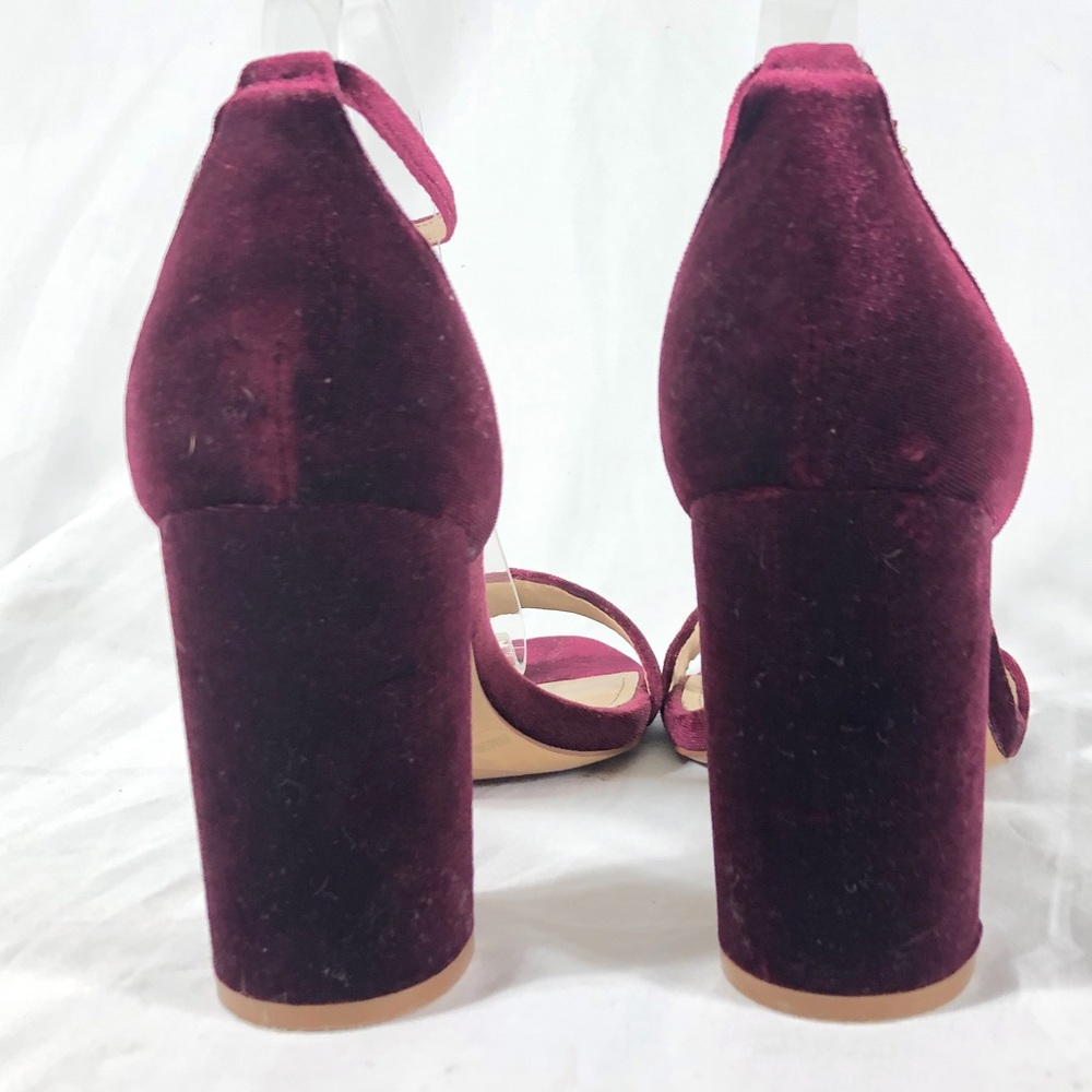 Vince Camuto garnet red velvet heels ankle strap holiday Christmas red shoes 9.5 - Picture 8 of 8